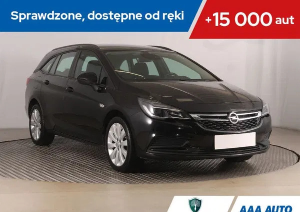 śląskie Opel Astra cena 55000 przebieg: 56644, rok produkcji 2017 z Wronki